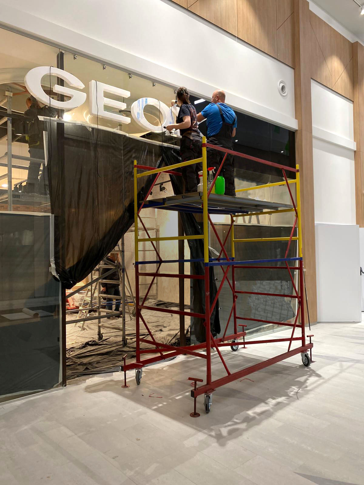 Изготовление световых вывесок в Калининграде